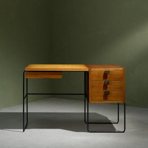 Alvar Aalto Duo-Tone Writing Desk by Taichiro Nakai for La Permanente Mobili Cantù, 1955 For Sale - Image 4 of 14