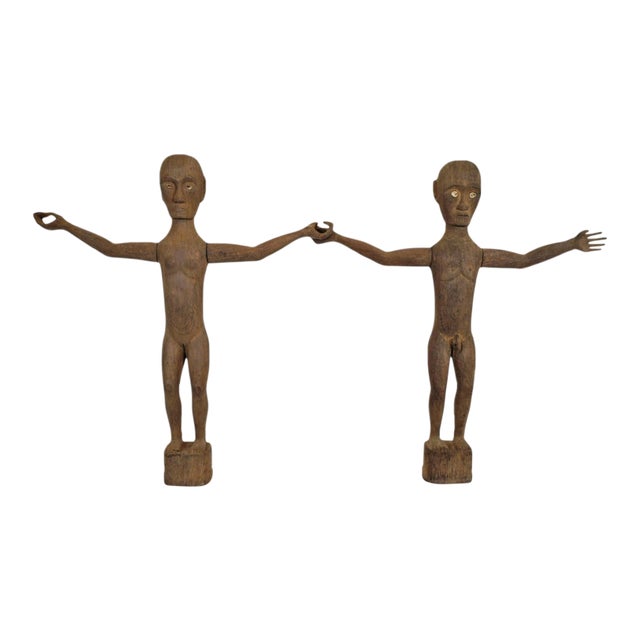 Vintage Pair of Ancestral Borneo Figures For Sale