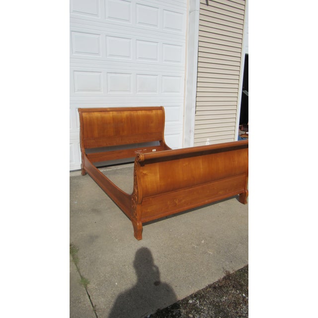 Item: Ethan Allen Queen Bed Details: Great Carvings Great Designer Look/Quality Piece Sleigh Bed Queen Size Signed Ethan...