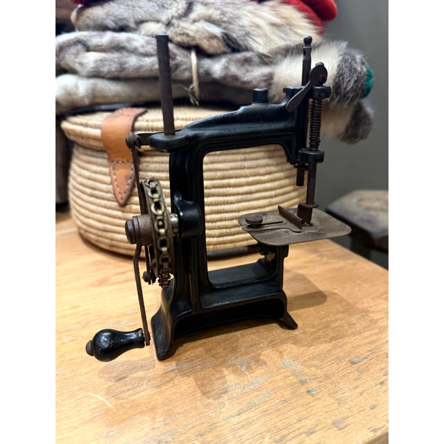 Smith & Egge “Little Comfort” Cast Iron Chain Drive Sewing Machine c.1896 For Sale - Image 9 of 14