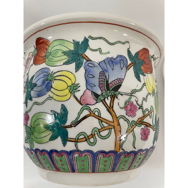 Mid 20th Century Porcelain Famille Rose Cachepot Planter With Drain Plate For Sale - Image 10 of 17