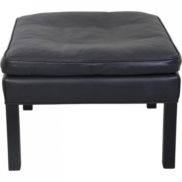 1990s Model 2202 Ottoman in Black Leather by Børge Mogensen, 1990s For Sale - Image 5 of 9