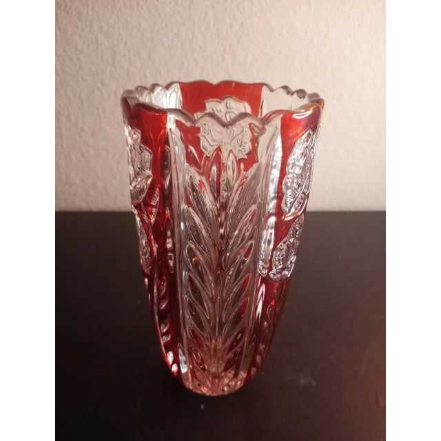 1980s Crystal Clear Germany Red Floral Cut to Clear Crystal Vase For Sale In Dallas - Image 6 of 6