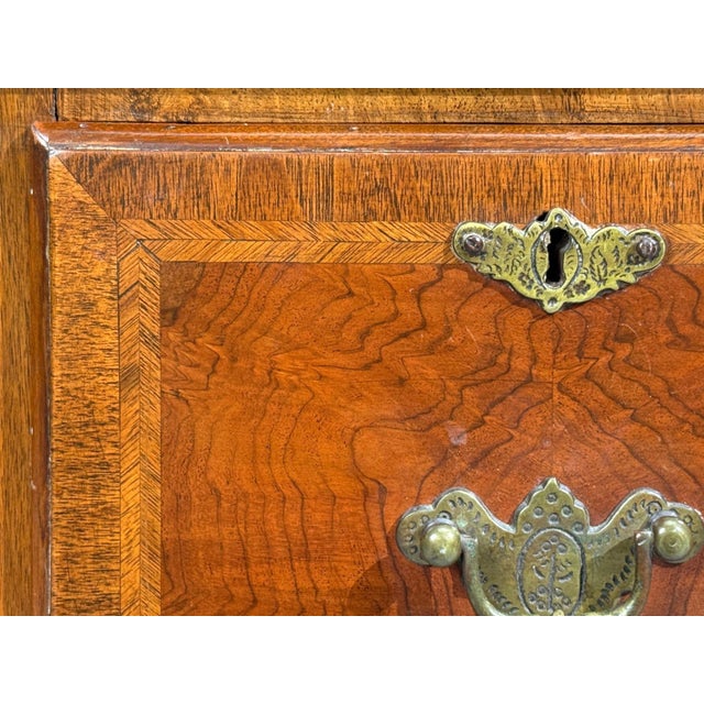 Queen Anne, Lowboy Writing Desk, Crotch Mahogany Veneer, Walnut, England, 19th C. For Sale - Image 13 of 16