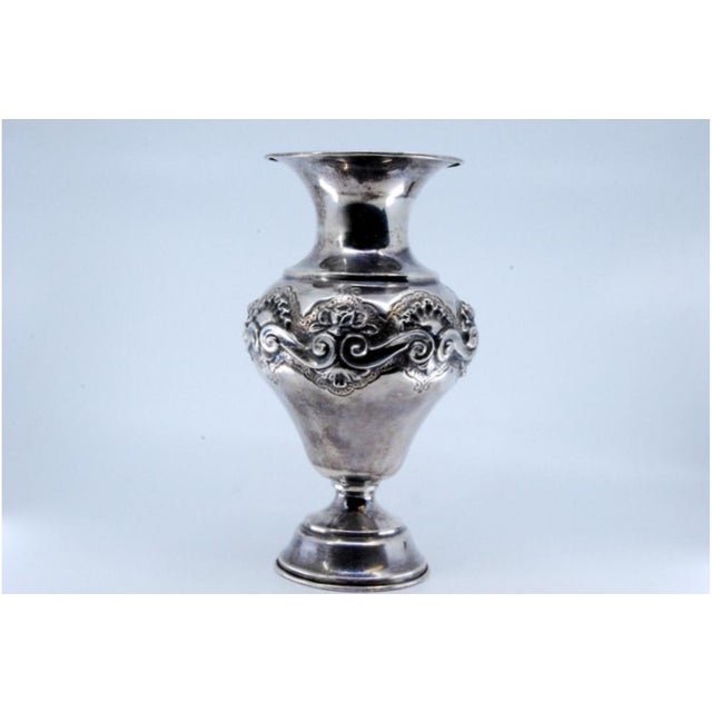 Silver Jug with Round Base and Relief, in Good conditions. Designed 1920 to 1949