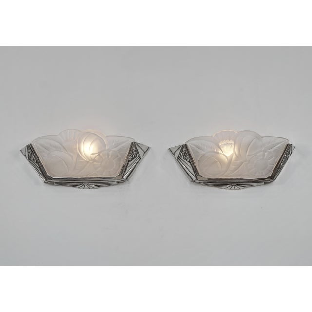 David Gueron Degue A Pair of French Art Deco Wall Sconces by Degue 1930 France For Sale - Image 4 of 12