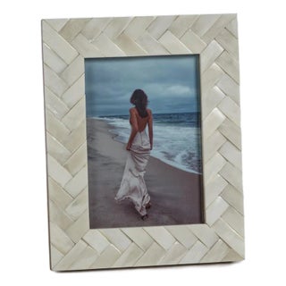 Bengkulu Bone Braided Photo Frame, 5" x 7", Ivory White For Sale