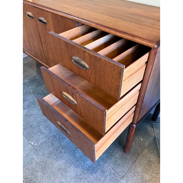Wood 1960s Combed Walnut 3 Door 3 Drawer Credenza For Sale - Image 7 of 13
