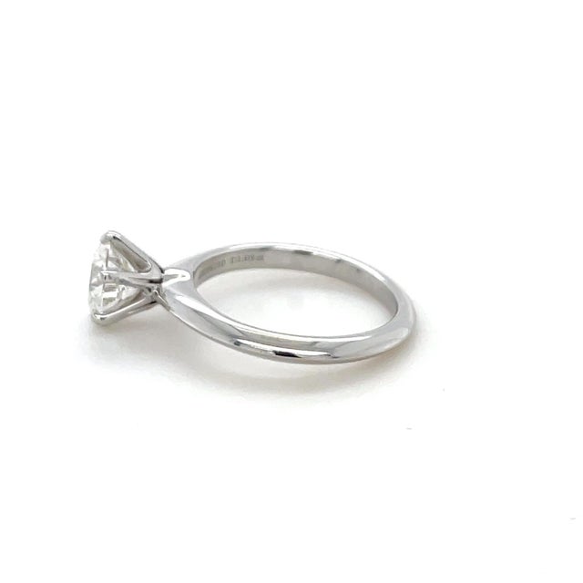 Early 21st Century Tiffany & Co., 1.09 Carat Diamond Engagement Ring, Size 5 For Sale - Image 5 of 5