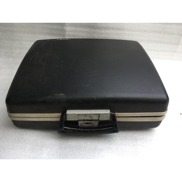 1970s Vintage Safari Typewriter from Imperial For Sale - Image 5 of 14