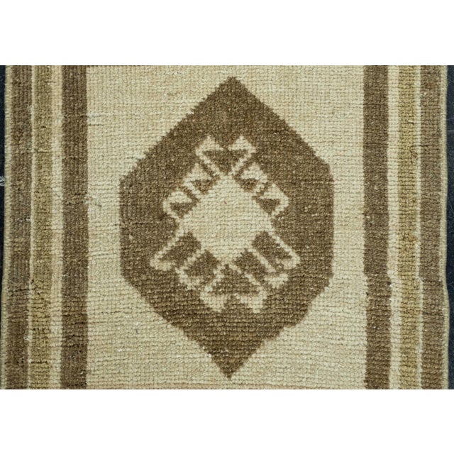 Turkish Mini Rug Oriental Hand Knotted Vintage Rug 1'6" x 3'1" #16550 For Sale - Image 4 of 8