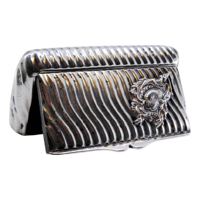 Wavy-Shaped Silver Snuff Box with Monogram Medallion Lid For Sale