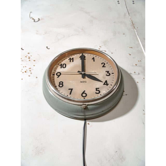Industrial Green Wall Clock from Aeg, Germany, 1960s For Sale - Image 14 of 14