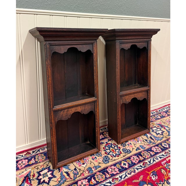 1920s Antique English Pair Bookcases Plate Racks Wall Shelves Hanging Wall Oak 1920-30 For Sale - Image 5 of 18