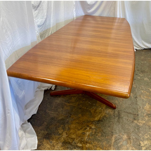 Mid-Century Modern 1960s Danish Teak Extendable Dining Table For Sale - Image 3 of 11