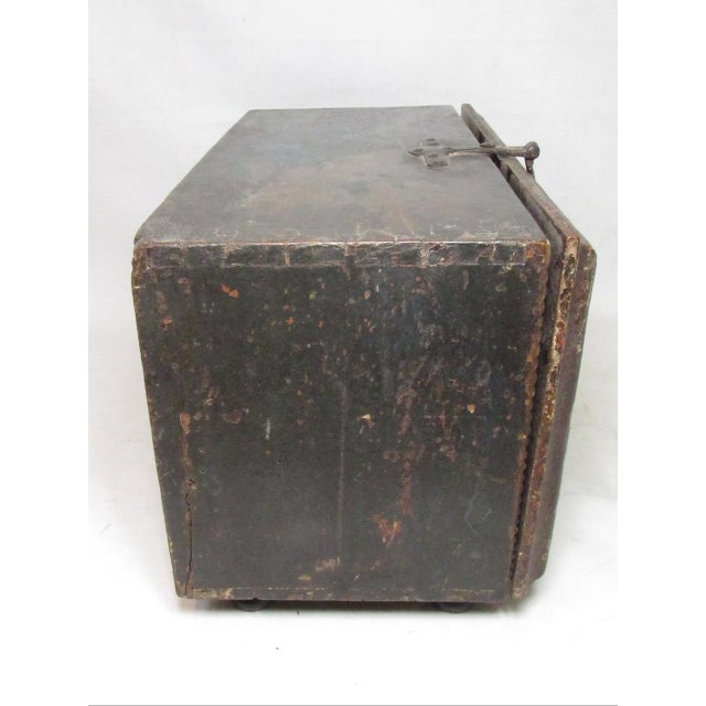 17th Century 17th. Century Indo-Portuguese Vargueno For Sale - Image 5 of 12