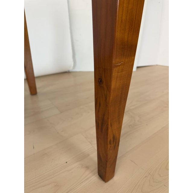 French Biedermeier Table in Cherry Wood, 1820 For Sale - Image 12 of 18