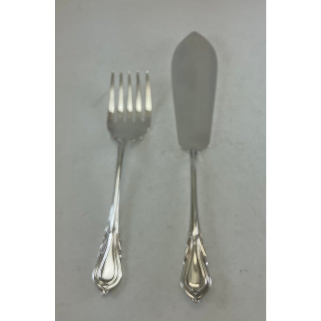 1980s 1980s Silver Fish Set for 12 Pair Fish Eaters & Fish Servers, Lily - 26 pcs For Sale - Image 5 of 18