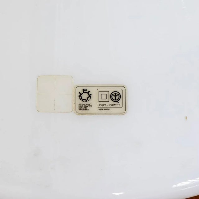 White and Red Glass Table Lamp by Leucos, Italy, 1960s For Sale - Image 4 of 6