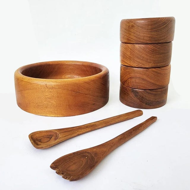 1970s 1970s Teak Wood Salad Bowls and Serving Utensils, Set of 7 For Sale - Image 5 of 10