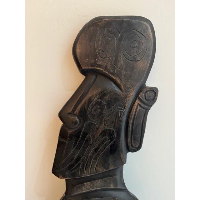 2010s Set of 2 Rapa Nui Moai — Hand-Carved Wood Wall Sculptures (Chile) For Sale - Image 5 of 10