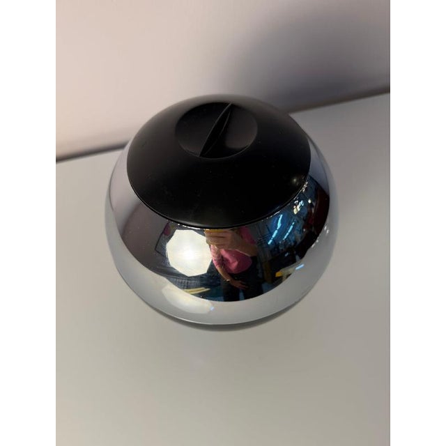 Spherical Ice Bucket in Chrome-Plated Plastic by Quist For Sale - Image 4 of 11