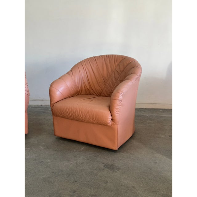 W29.5 D31 H29 SW17 SD18 SH17 AH22 Vintage post modern leather lounge chairs in great overall condition. Chairs shows well...