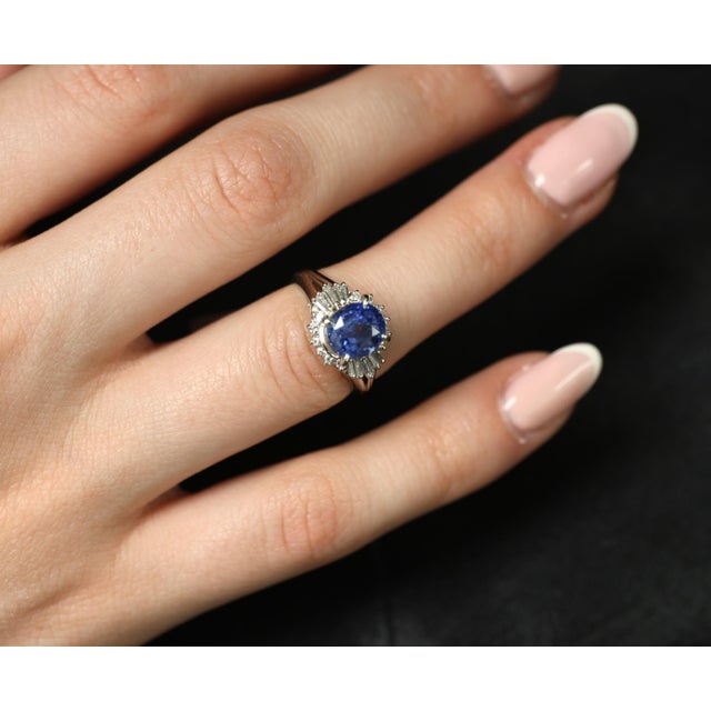 Late 20th Century Fine 2.72ct Gia Ceylon Sapphire & 0.55ct Diamond Platinum Ring Size 6.75 For Sale - Image 4 of 18