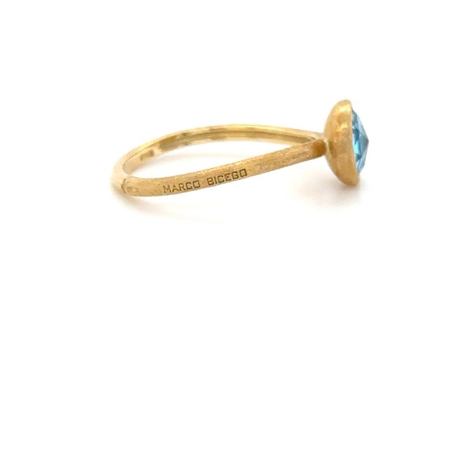 Early 21st Century Marco Bicego, 18k Yellow Gold and Blue Topaz Jaipur Ring For Sale - Image 5 of 8