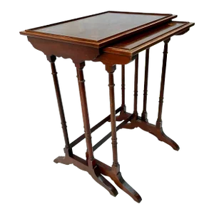 1970s Baker Charleston Collection Mahogany Nesting Tables - Set of 2