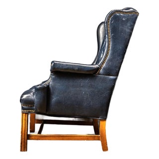 Vintage Tufted Leather Chesterfield Armchair in Cornflower Blue For Sale