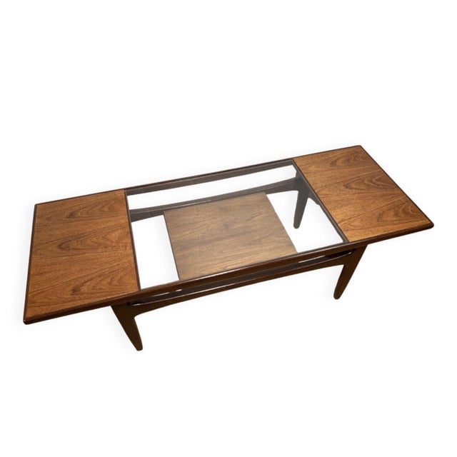 Brown Vintage Teak Coffee Table from G-Plan, 1960 For Sale - Image 8 of 8
