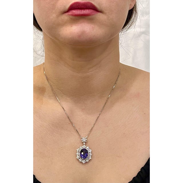 11 Carat Round Shape Spinel and 4.2 Carat Diamond Pendant Necklace 18 Karat Gold For Sale - Image 9 of 18