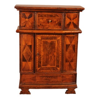 16th Century Renaissance Italian Oratory in Blond Walnut with Inlays For Sale