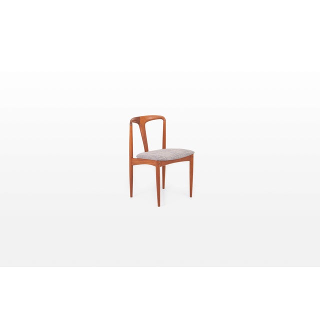 An elegant set of eight original juliane dining chairs, designed by johannes andersen for uldum møbelfabrik, denmark....