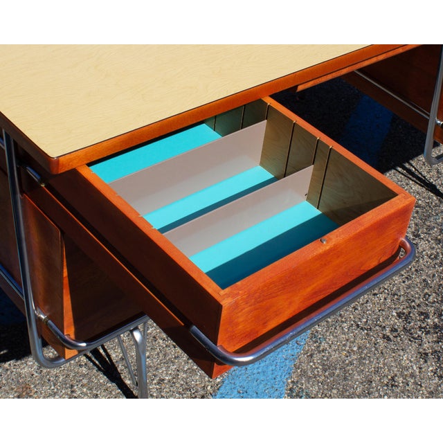 1960s “Trimline” Desk by Kem Weber for Heywood Wakefield For Sale In Indianapolis - Image 6 of 10