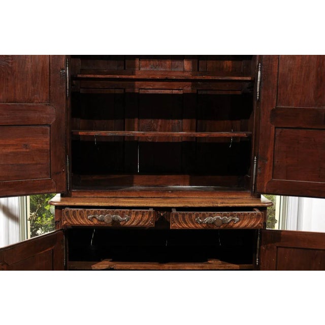 French 1810s Carved Oak Buffet à Deux-Corps from the Picardie Region of France For Sale - Image 4 of 11