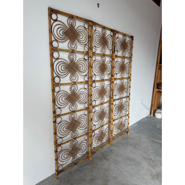 1970’s Vintage Coastal Bamboo & Rattan Three-Panel Folding Screen For Sale - Image 4 of 12