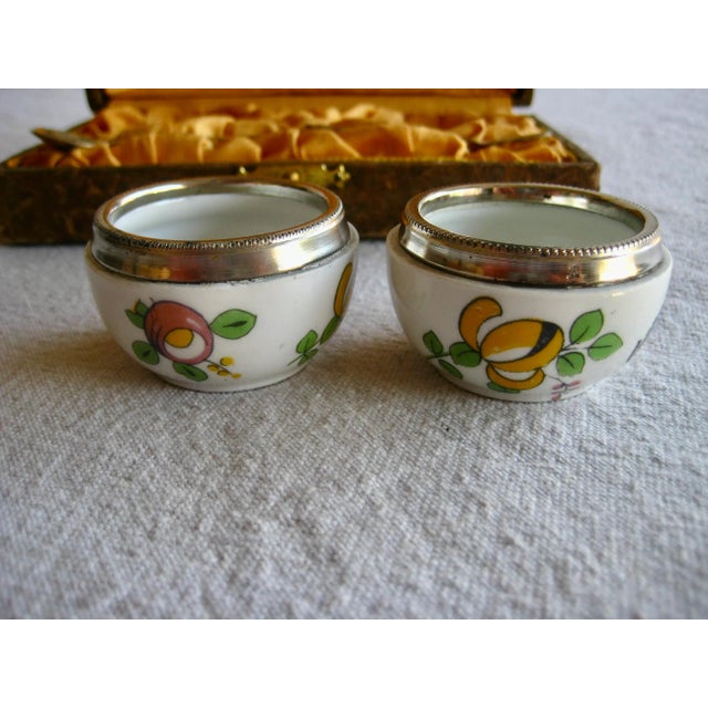 1920s French Vintage Limoge Salt and Pepper Set in Original Box For Sale - Image 6 of 8
