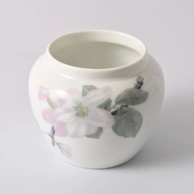 1920s Art Nouveau Porcelain Vase from Rosenthal, 1920s For Sale - Image 5 of 10