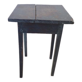 19th Century Amercian Rustic Painted End Table For Sale