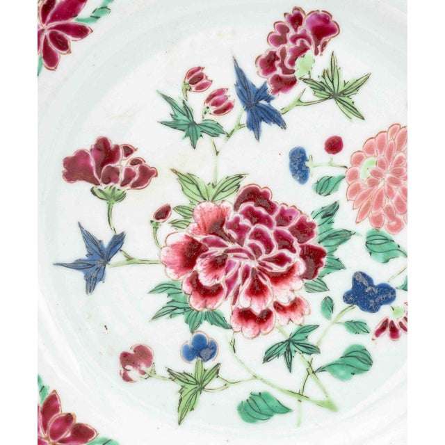 Chinese Export Famille Rose Porcelain Plates, 4 For Sale - Image 11 of 18