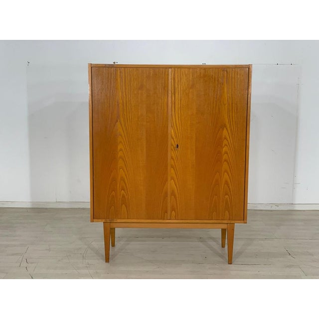 Mid-Century Linen Cabinet, 1960s For Sale - Image 4 of 11
