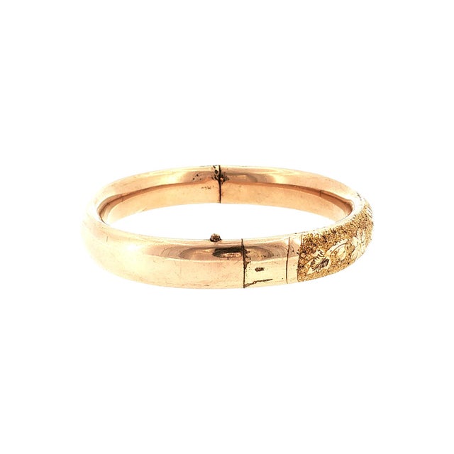 Late Victorian Yellow Gold Filled Repoussé Hinged Bracelet For Sale - Image 4 of 5