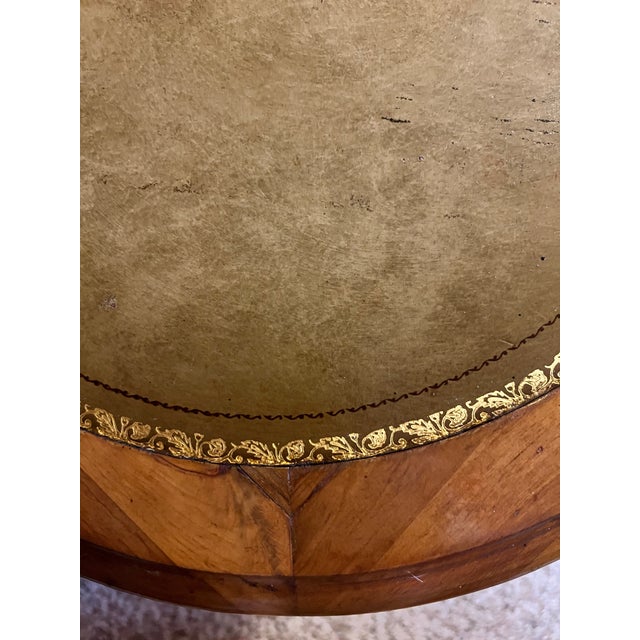 Vintage Mid-Century French Provincial Oval Coffee Table With Tooled Leather Top For Sale - Image 4 of 7