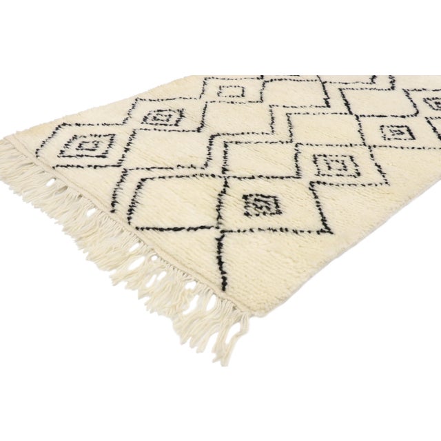 Small Moroccan Rug, 03'00 x 04'07. This hand knotted wool contemporary Moroccan area rug features offset vertical columns...