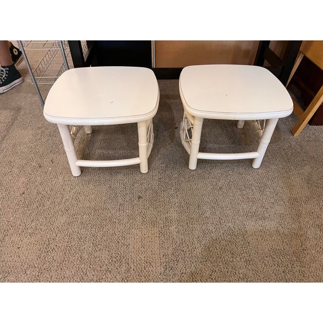 1970s Pair of Vintage Coastal White Rattan Side Tables Square With Round Edges. For Sale - Image 5 of 7