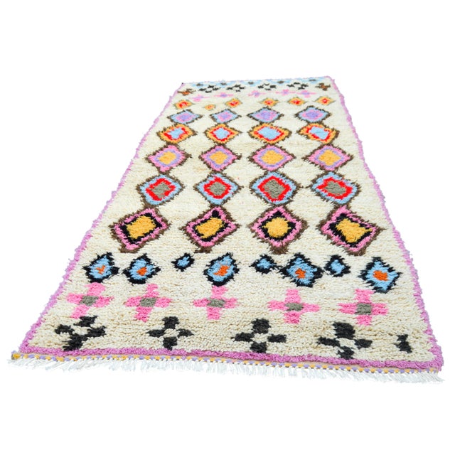 Abstract Mid 20th Century Vintage Moroccan Runner - 8'6'' X 3'1' For Sale - Image 3 of 9