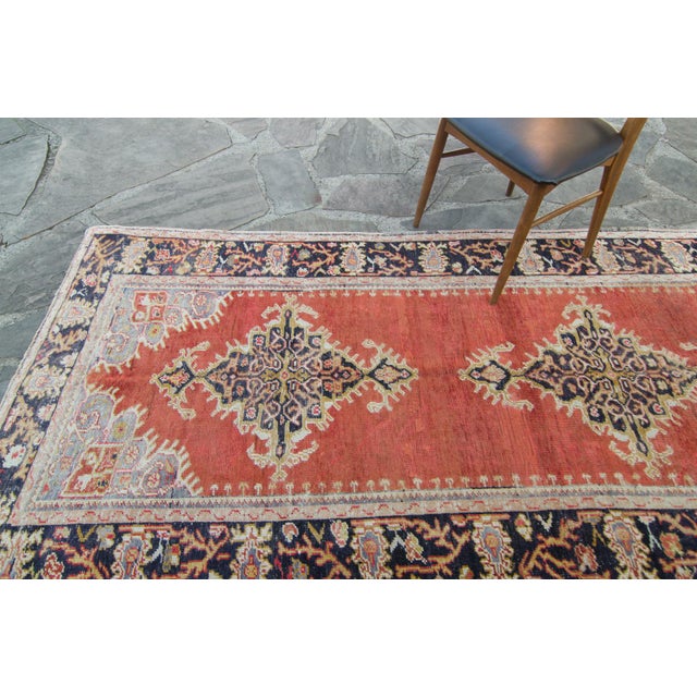 House of Séance - 1980s Vintage Anatolian Aksaray Medallion Wool Pile Hand-Knotted Runner - 3’11” X 10’6” For Sale In Los Angeles - Image 6 of 11