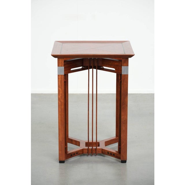 This tall Art Deco design side table with removable top by Schuitema from the Decoforma series has an elegant and...
